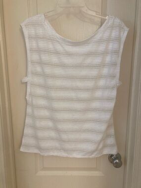 White Textured Sleeveless Women's Top